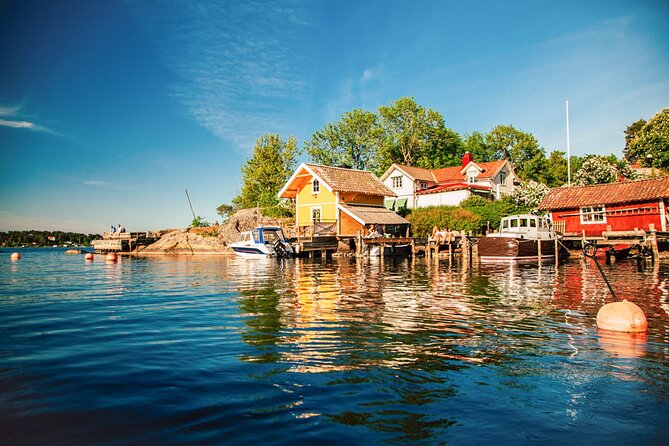 Stockholm: Kayaking tour around Vaxholm Archipelago with Fika - Why kayaking gives you a better view of Vaxholm