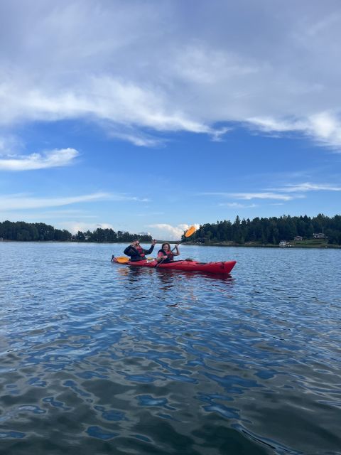 Stockholm: Morning Kayak Tour in the Archipelago with Lunch - Leaving Stockholm for the island world