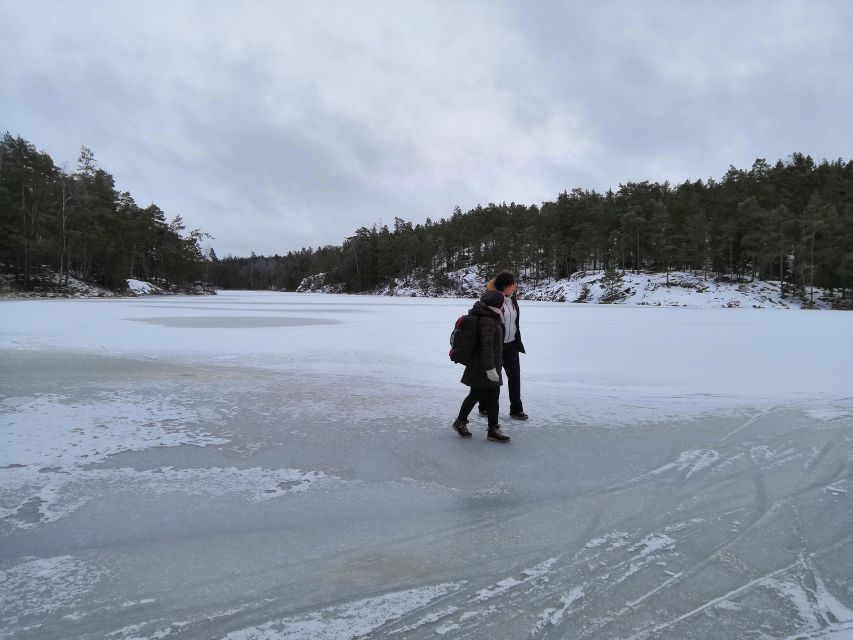 Stockholm: Nature Hike with Campfire Lunch - Group size, guides, and the feel of the day