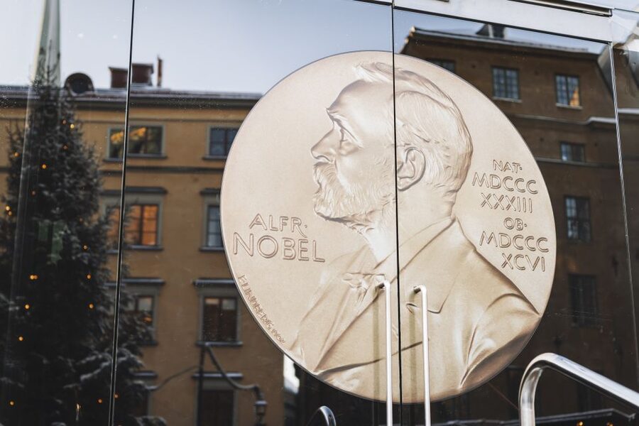 Stockholm: Nobel Prize Museum and Exhibition Entry Ticket - Finding the museum on Stortorget