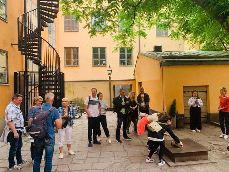 Stockholm: Old Town Guided Walking Tour (English / Deutsch) - Key points to know before you book