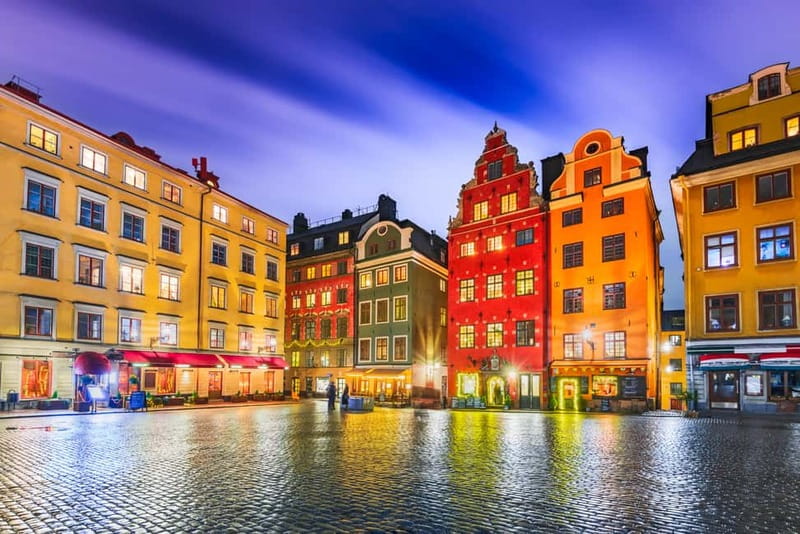 Stockholm: Old Town Historical Walking Tour - Stortorget and Stockholm’s darker chapters