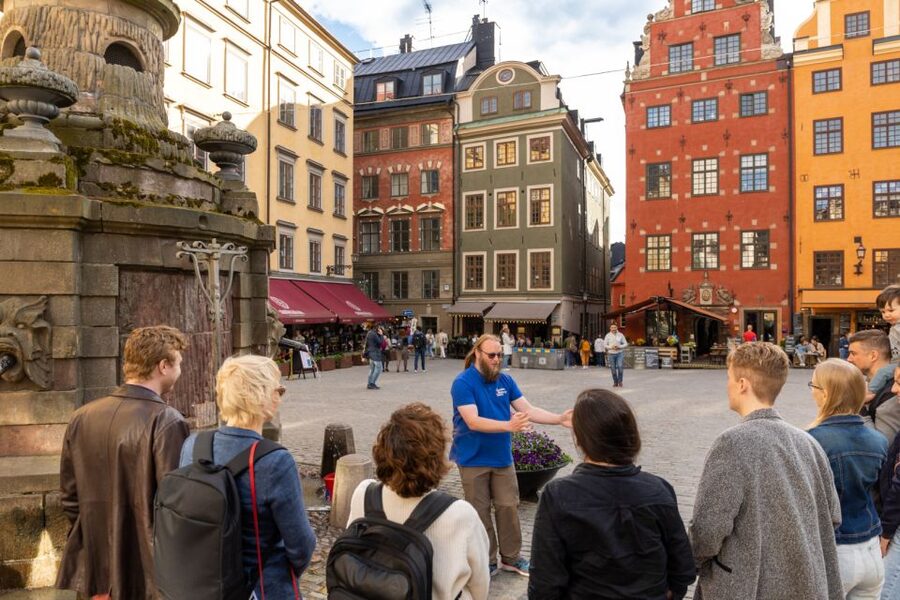 Stockholm: Old Town Walking Tour w/ Vasa Museum & Boat Ride - Entering the Vasa Museum