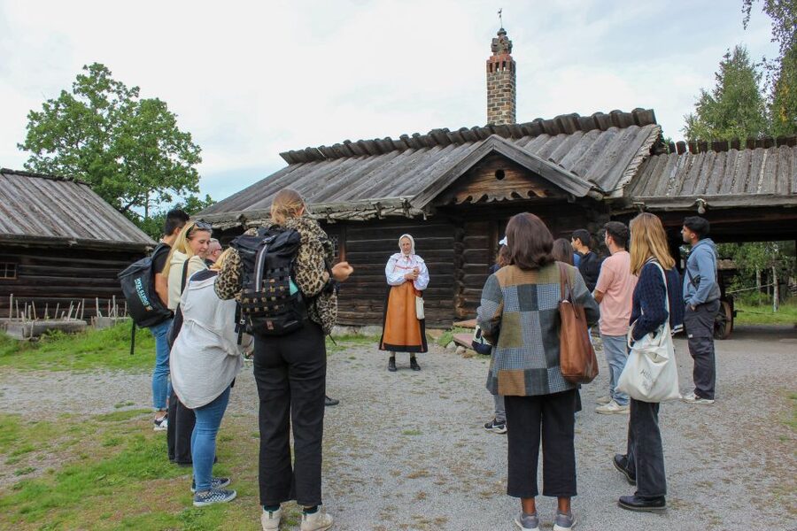 Stockholm: Personalized Guided Tour for Families - Who should book this Stockholm experience?
