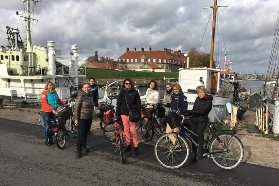 Stockholm: Private Custom Walking Tour With A Tour Guide - Walking, pickup, and transport details
