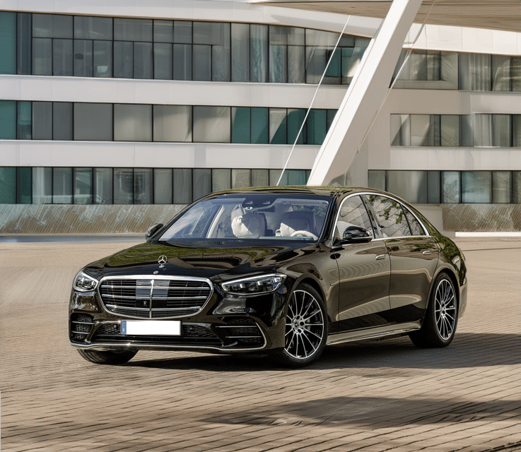 Stockholm- Private transfer to/from Arlanda Airport and city - What the driver service adds