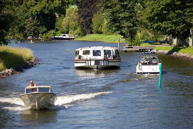 Stockholm: Royal Djurgården Boat Tour - The return route and Stockholm skyline