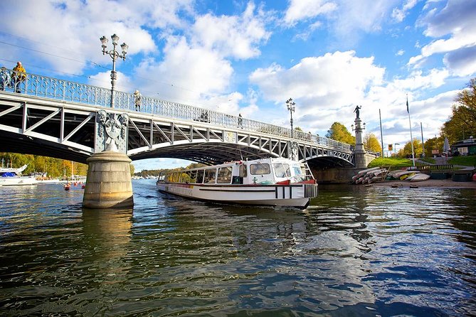 Stockholm: Royal Djurgården Boat Tour - Cold weather, seating, and comfort