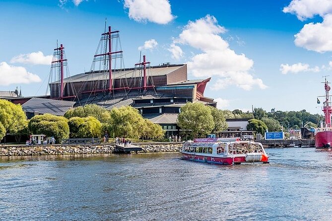 Stockholm's Best Bike Tour! - Stockholm City Hall and Lake Mälaren