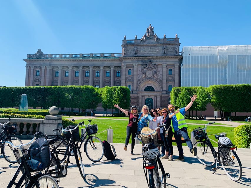 Stockholm's Best Bike Tour! (English / Deutsch) - Grand Hôtel, the National Museum, and Nybrokajen