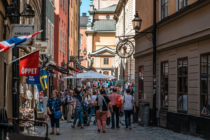 Stockholm's Old Town & Vasa Museum Private Walking Tour - Järnpojken, the tiny statue locals know