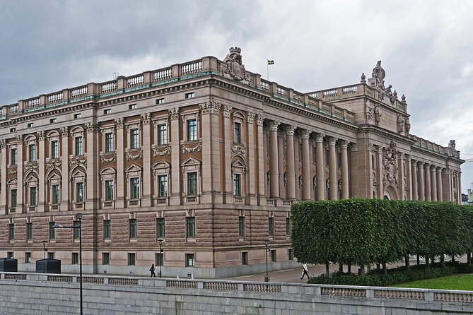 Stockholm Self-Guided Murder Mystery Tour by the Royal Palace - Turning Gamla Stan into a mystery