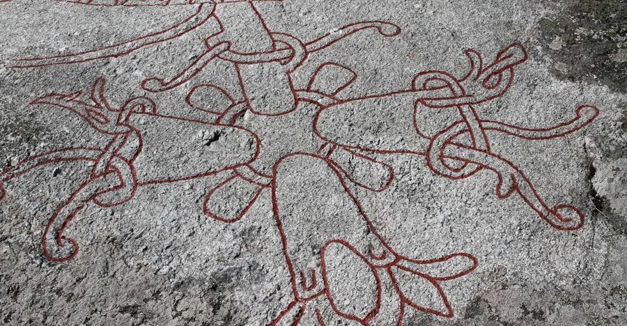 Stockholm: Sigtuna and Uppsala Viking History Day Tour - Gamla Uppsala and the three royal mounds