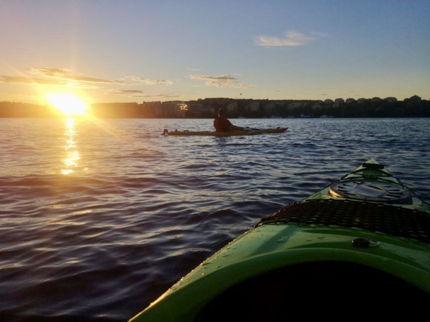 Stockholm: Sunset Kayak Tour in the City + Swedish Fika - Key points at a glance