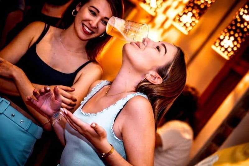 Stockholm: The Original Pub Crawl - From pub to club: how the night changes