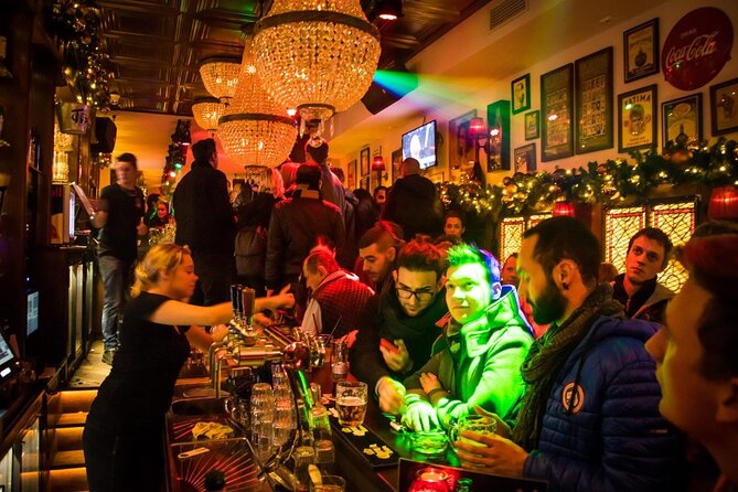 Stockholm: The Original Pub Crawl with Shots + VIP Club Access - Dress rules and practical preparation