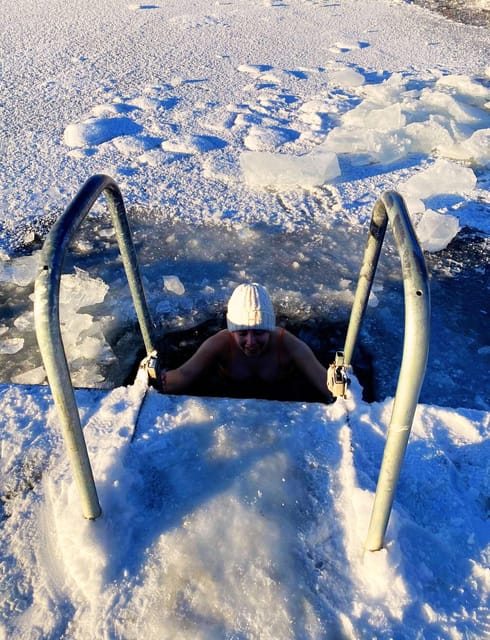 Stockholm: Traditional Sauna & Polar Plunge in Baltic Sea - Why this feels like a Swedish sauna, not a hotel amenity