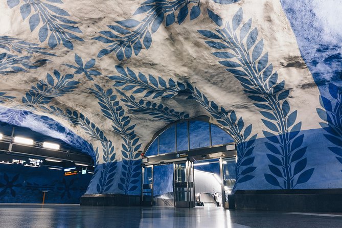 Stockholm: Underground Metro Art Ride with a Local - T-Centralen: start beneath the city center