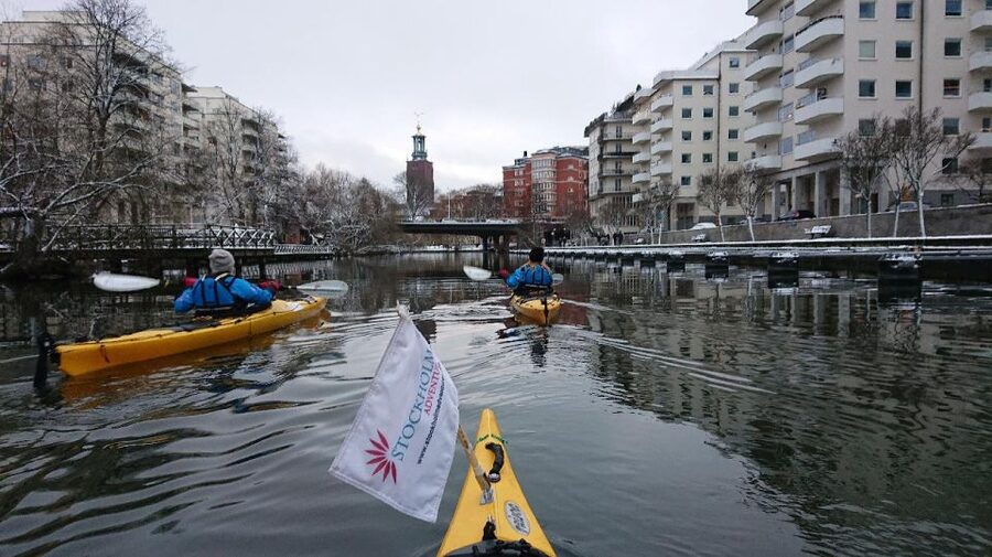Stockholm: Winter City Kayaking Tour - Changing into the dry suit