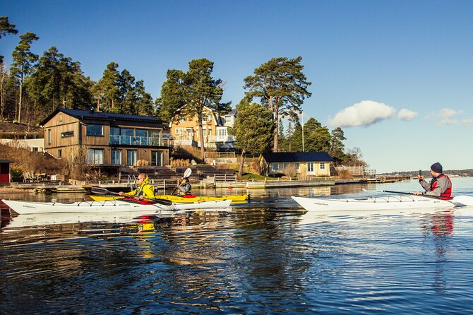 Stockholm: Winter Kayaking, Swedish Fika and hot Sauna Experience - Norrhamnen’s cottages and Swedish fika
