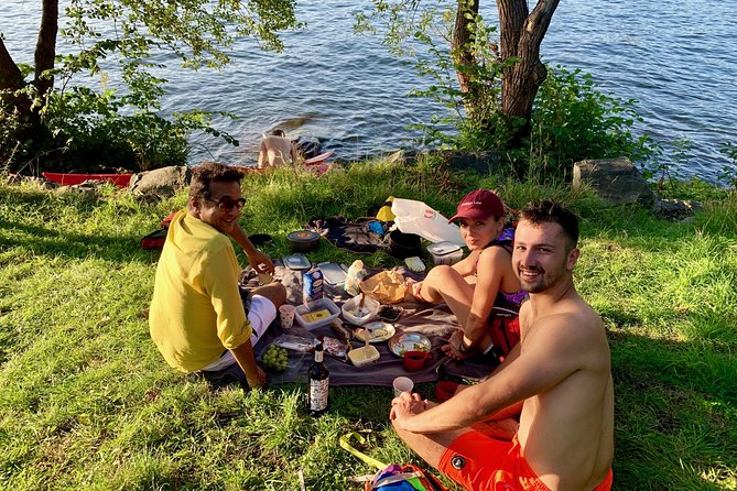 Sunset Kayak Tour in Central Stockholm and Swedish Fika - A moving tour of central Stockholm