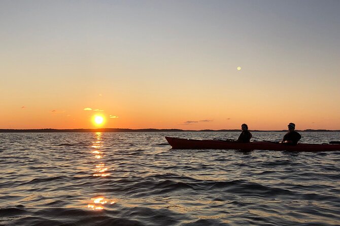 Sunset Kayak Tour in the Stockholm Archipelago + Swedish Fika - Weather, cancellations, and sensible planning