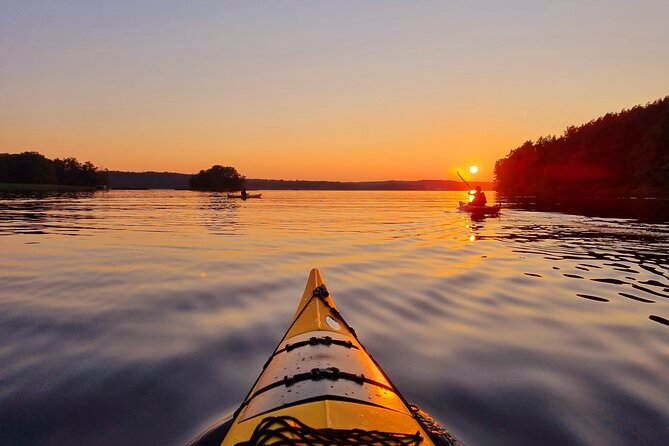 Sunset kayak tour with fika on Stockholms lakeside - Is $107.77 fair for five hours?