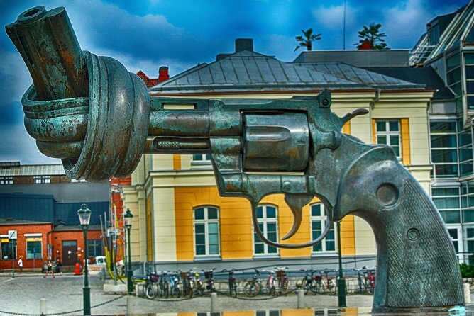 Surprise Walk of Malmö with a Local - The 1540 market square and Lilla Torg