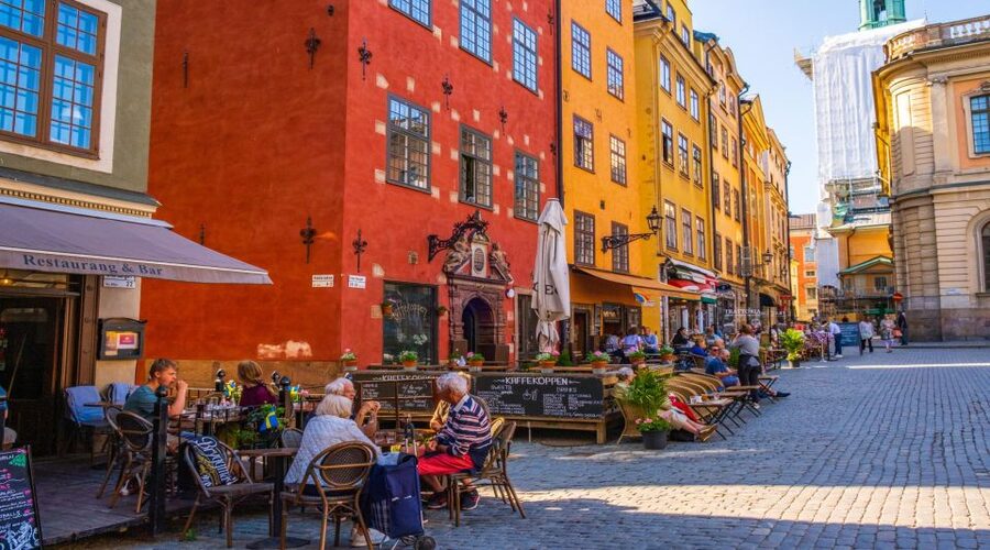 Swedish Beer Tasting Tour in Stockholm Old Town Pubs - The four-hour route turns beer into dinner