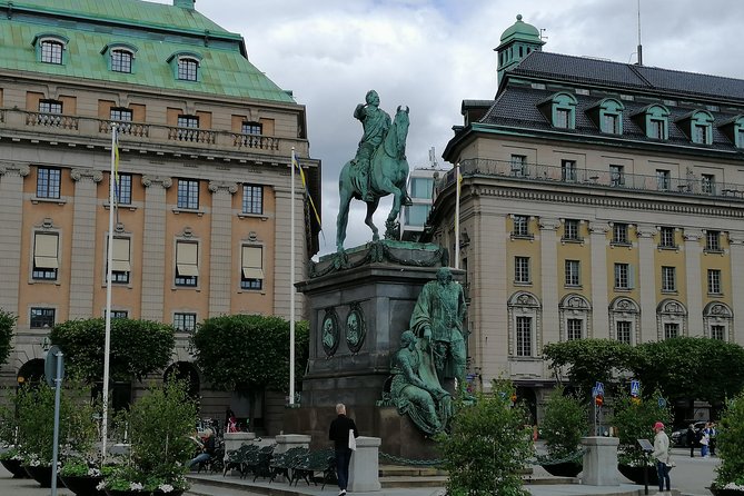 The Story of Stockholm and Sweden in Three Chapters, a Small Group Walking Tour - Chapter One: Riddarholmen and the first Stockholm