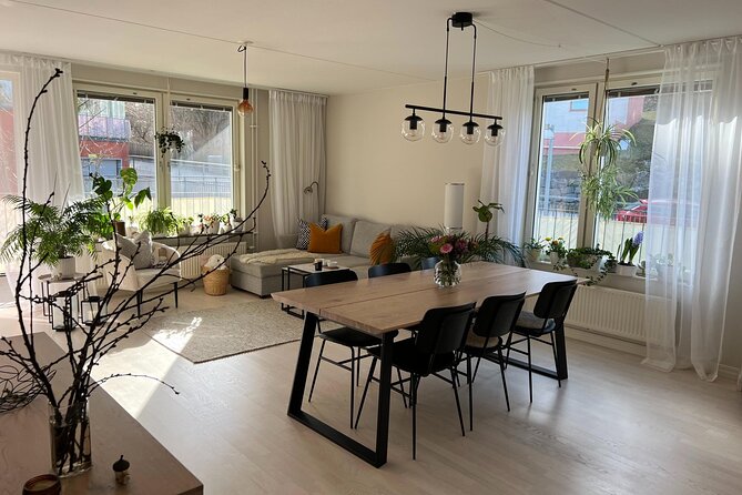 Traditional Persian Cooking Class in Stockholm with a Local - From the kitchen to the dining table