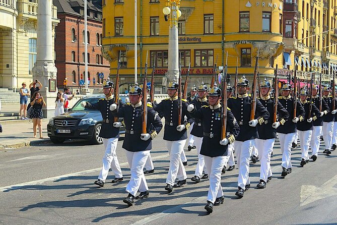 Walking Tour of Stockholm's City Center - Royal stables and Kungsträdgården